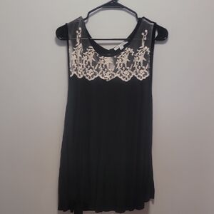 Green Envelope Black Top with White Embroidery